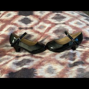 Black Church or Pageant Heels